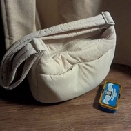 airport airplane travel vacation summer books water bottle ipad headphones fluffy Puffy nylon should