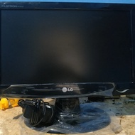 Monitor LCD 16inch wide