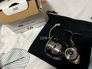 DAIWA LUVIAS LT 2500-XH 紡車輪 連兩個備用線杯