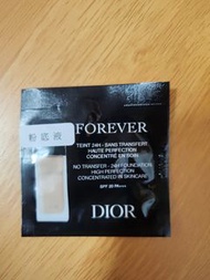 Dior 恆久貼肌柔霧粉底液 0.7ml