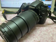 Nikon D7000 lens 18-105mm with charger memory card