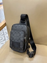 💜COACH 蔻馳 CV763 WEST 牛皮 男款 斜挎背包 胸包Cowhide Men's Crossbody Bag