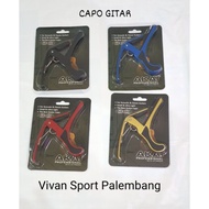 Akai Professional Guitar Capo / Acoustic and Classical Guitar Capo