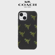 【COACH】iPhone 15系列 精品真皮手機殼 小恐龍 iPhone 15