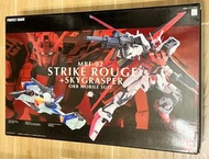 Bandai PG 1/60 MBF-02 Strike Rouge Gundam + Skygrasper
