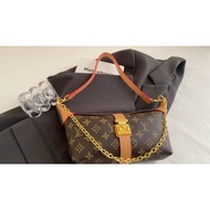 VL Female Bag Shoulder Bag Underarm Bag Messenger Bag Clutch Bag Classy Business Fashion Blogger Mat