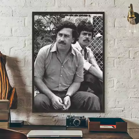 Legend Pablo Escobar Poster Colombian Drug Lord Escobar Canvas Painting Print Wall Art Decor