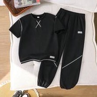 2pcs/Set Boys' Casual White Line Tape Pocket Design Short Sleeve T-Shirt And Knit Sports Pants Set, 