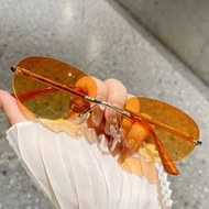 未來風眼鏡 Y2K千禧辣妹風墨鏡 復古ins女無邊框時尚太陽鏡（平行進口）（快遞送貨上門）
