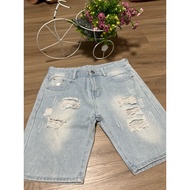 Jeans Shorts Fashion Does Not Fall Out Of Trend Suitable For Both Men And Women.