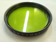 Zeiss Ikon  / Carl Zeiss Jena   GR 1/ M49   49mm 螺絲牙綠色濾鏡,  有原裝膠盒和紙盒。配用於.49mm 流行濾鏡尺寸,  包括 Zeiss 東西德蔡司名鏡 58/2 Biotar, 50/2.8 Tessar , 352.8, 352.4 Flektogon ..... 等等都合用。