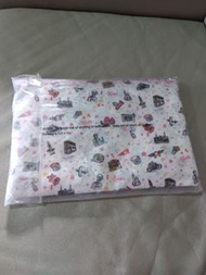 【大割價】  P78:  kiehl's 限量版香港名物圖案 防水膠面 野餐墊   桌布  126 x 136cm 連kiehl's 拉鍊包裝袋  100%正貨