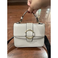 Second-Hand Street Bag Elegance Brand