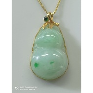 #J435 Natural Grade A Green Gourd Jade Jadeite Pendant H24.5mm with Real 18K Gold Clasp (Free Neckla