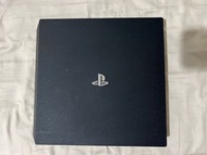 PS4 Pro 1TB 主機