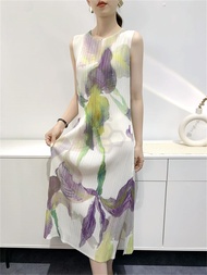 ☃ L-621#  Average Size Summer Pleated Long Skirt Slit Sleeveless Round Neck Dress Womens Clothing