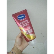 Vaseline Healthy Bright Gluta-Hya Lotion