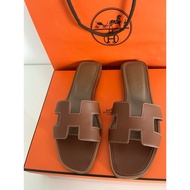 Like New Hermes Oran Sandal Gold Color 36.5 Already Made The Floor Complete Accessories (No Receipt)