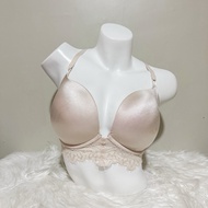 34DDD (fits 36DD) — La Senza BEYOND SEXY Classic Plunge Push-up Bra (with FLAW)