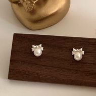 S925 Sterling Silver Small Temperament Pearl Bow Turn Bead Stud Earrings P73