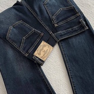 Feng Crotch 9-Point Micro Flared Jeans - Slimming Design Suitable for Various Outfits