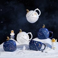 Ly cốc tách sứ Cung hoàng đạo kèm muỗng inox biểu tượng và nắp quà tặng đáng yêu (Ly trắng hoặc xanh