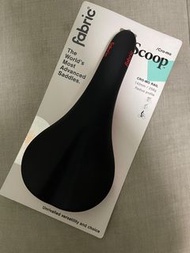 Fabric Scoop CR-MO 坐墊 142mm 黑色