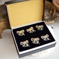 古典銀色蝴蝶結綠色鈕扣套裝 高貴優雅 日本二手中古珠寶首飾古著