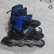 Inline skate anak second pemakaian anak waktu masih kecil