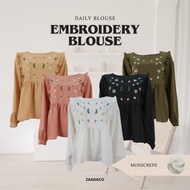 ZAADACO: CUTE BLOUSE EMBROIDERED U8677 DOLLY CUTTING LOOSE STYLE FOR KOREAN FASHION WOMEN MOSSCREPE 