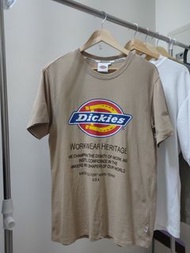 Dickies 沙色logoT（L)（限弘光科大面交）