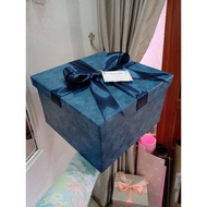 Gift box gift box/ gift box size 25x25 height 15cm