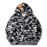 BAPE ผู้ชาย Hoodies เสื้อกันหนาว Shark Zipper Glow-In-The-Dark Hoodie Men S Camouflage ขนแกะแขนยาว Hooded Coat