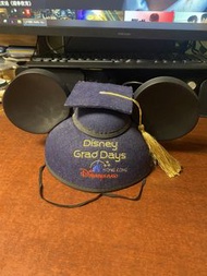 香港迪士尼樂園推出的「Disney Grad Days」畢業主題米奇耳朵帽子