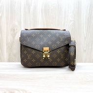 LV🤎原花Pochette Métis郵差包m44875