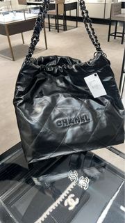 購自專門店 全新 Chanel 22 Bag So Black Medium 中size