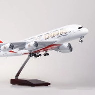 new 45CM 1/160 Scale Diecast Model A380/B777 Emirates Airways Boeing 777 Resin Airplane With Light T