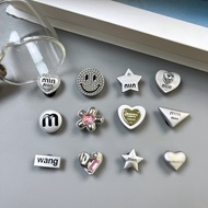 Set 12 Sticker Charm 3D chủ đề bling mặt cười lấp lánh Mayto gắn Dép Cross Dép Sục Cá Sấu JB-180