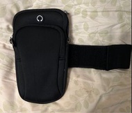 跑步運動手機臂包加大號，黑色男女通用