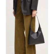 C Brooklyn 28 CU068 genuine leather handbag