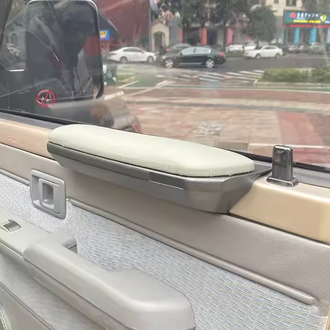New Door Armrests For Toyota Land Cruiser 70 Series HZJ76 HZJ79 HZJ78 LC76 LC79 VDJ76 VDJ79 Accessor