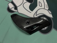 บังท่อ บังโช็ค ปิดแบต Vespa Sprint 125/150 i-Get primavera lx125เพียวคาร์บอนแท้