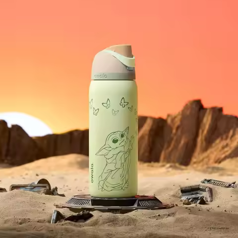 Owala 32oz Insulated Stainless Steel Water Bottle with Straw for Sports, Travel, and School , 890ml