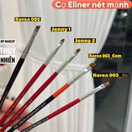 Eliner makeup brush and eyeliner with thin lines