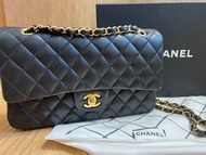 Chanel classic flap 25