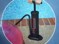 玩樂生活美國INTEX68615 特大號手壓打氣筒 48公分充游泳池  沙灘球 充氣床 充氣船 充氣沙發 浮排都可以充