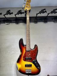 (Fender Custom Shop 1961 Jazz Bass Heavy Relic) not Fodera