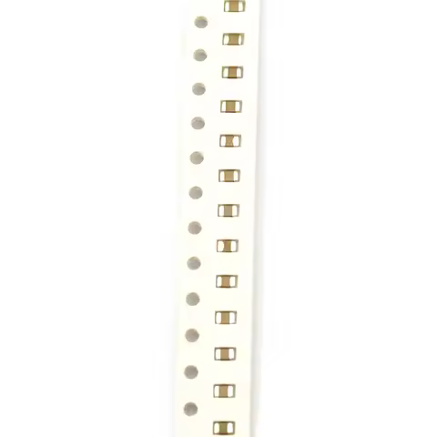 100pcs 0805 SMD Chip Capacitor X7R COG 10V 16V 25V 50V 1pF 4.7pF 10pF 20pF 22pF 100pF 104pF 470pF 1u