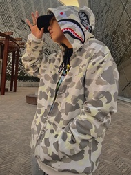 BAPE เสื้อสเวตเตอร์แบรนด์ BAPE ชายมีฮู้ดเสื้อคาร์ดิแกนลายพรางฤดูใบไม้ร่วงและฤดูหนาวมีฮู้ดพร้อมเสื้อแ