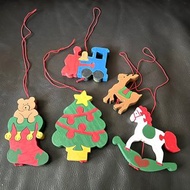 外銷庫存品出清～木製聖誕掛飾 聖誕裝飾 聖誕樹掛飾 拼圖式木製掛飾 擺飾 公仔～聖誕樹 聖誕襪熊 搖搖馬 小火車 驢子～五個一起出清